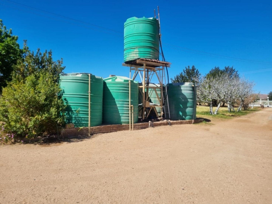 6 Bedroom Property for Sale in Karos Northern Cape